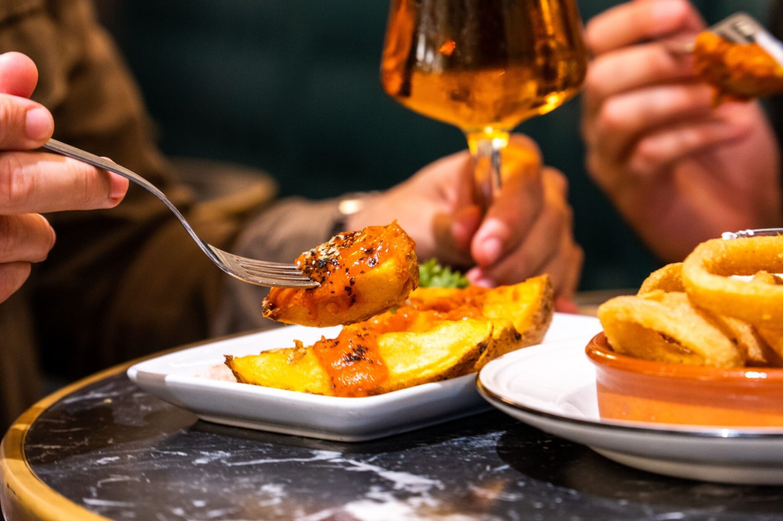 Tour gastronomico di tapas e vino a Palma