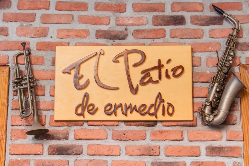 Gourmet tapas and wine tour in Las Palmas