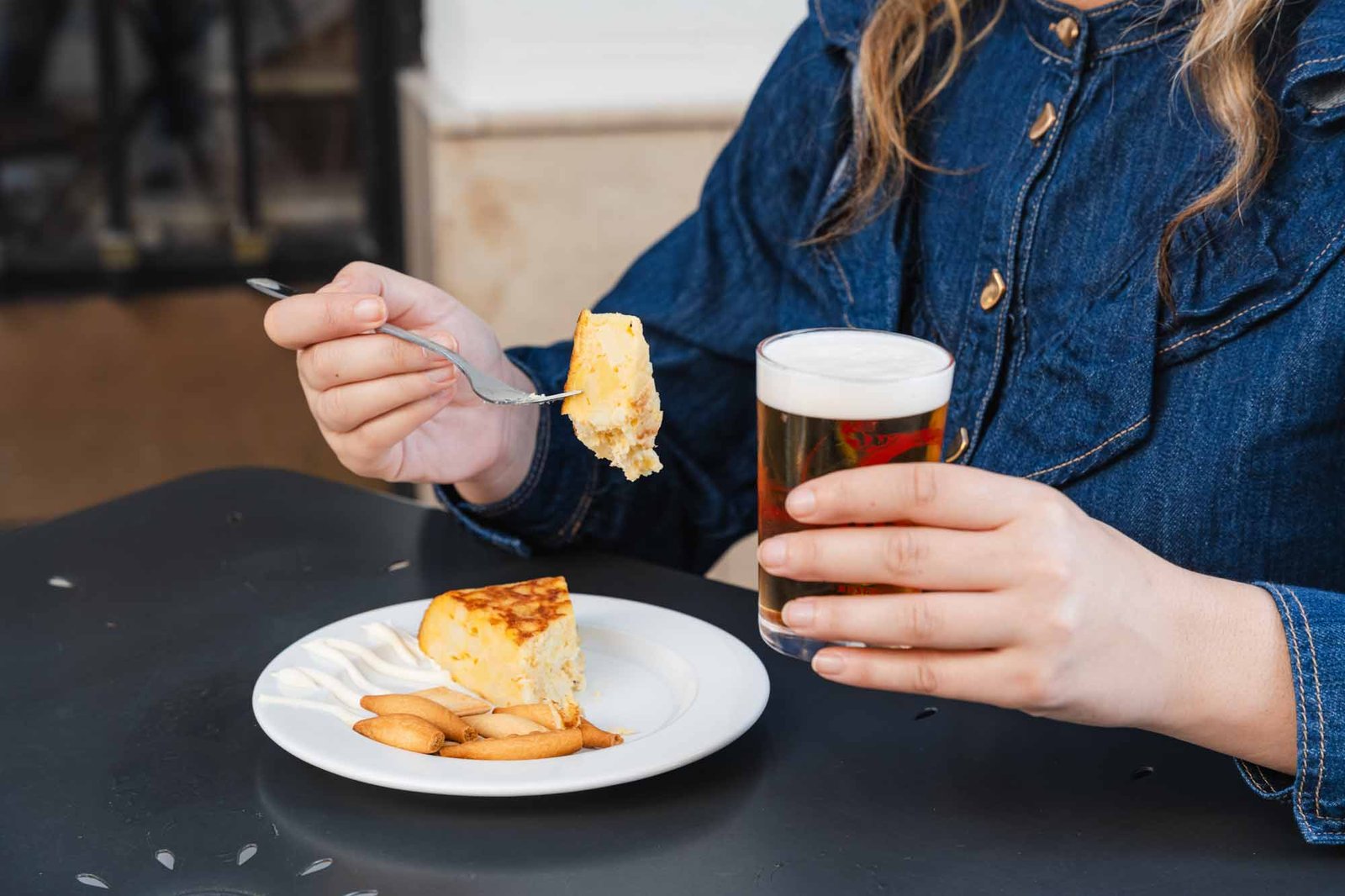 Gourmet tapas and wine tour in Sevilla