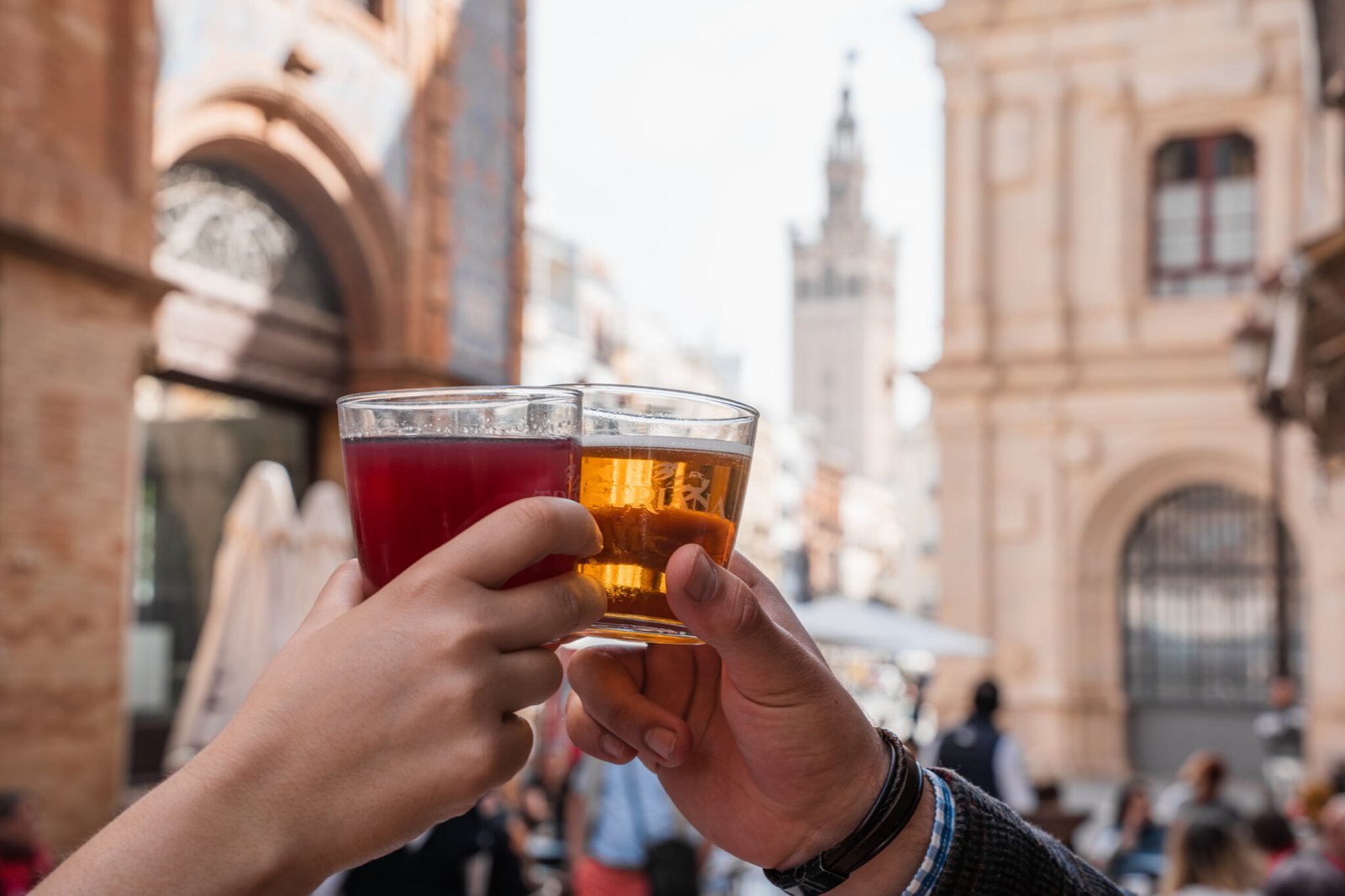 Gourmet tapas and wine tour in Sevilla